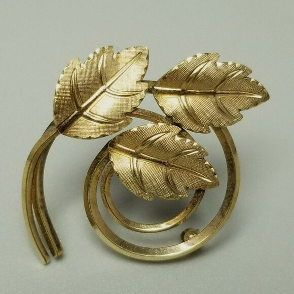 Vintage Van Dell 12k Yellow Gold Filled Three Leaf Brooch, Signed Lapel Pin - Picture 1 of 7